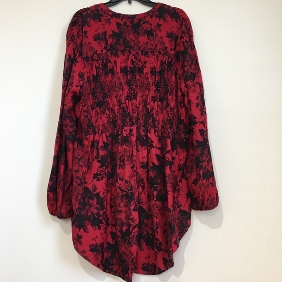 Torrid Babydoll Twill Smocked Button Front V-neck long sleeve Red Floral Tunic - Picture 6 of 16